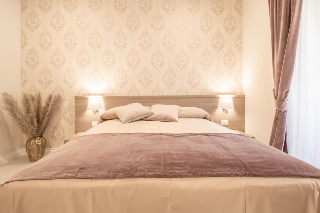 Dany Guest House ローマ エクステリア 写真