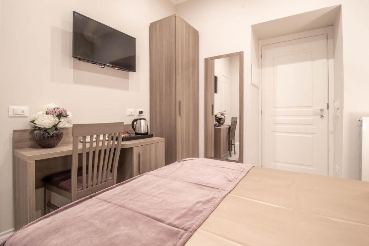 Dany Guest House ローマ エクステリア 写真