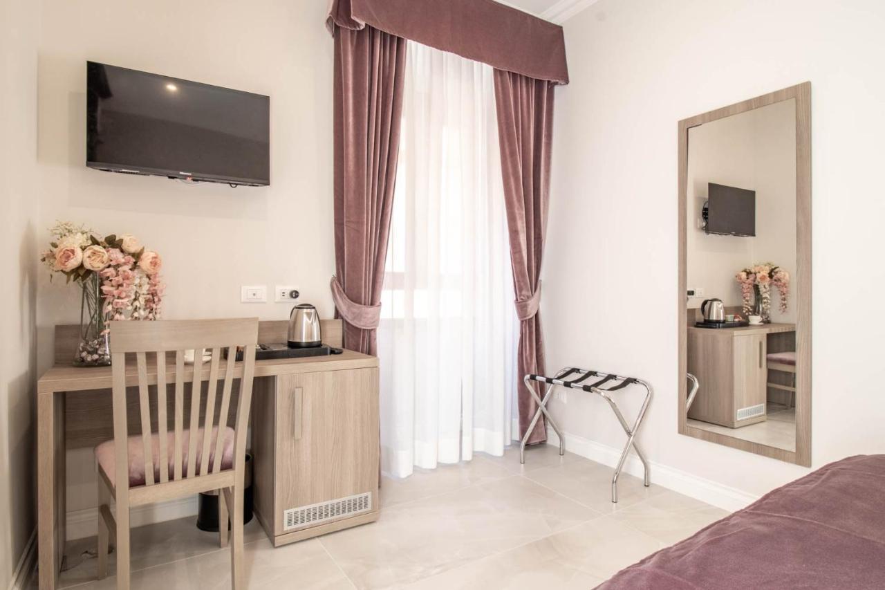 Dany Guest House ローマ エクステリア 写真
